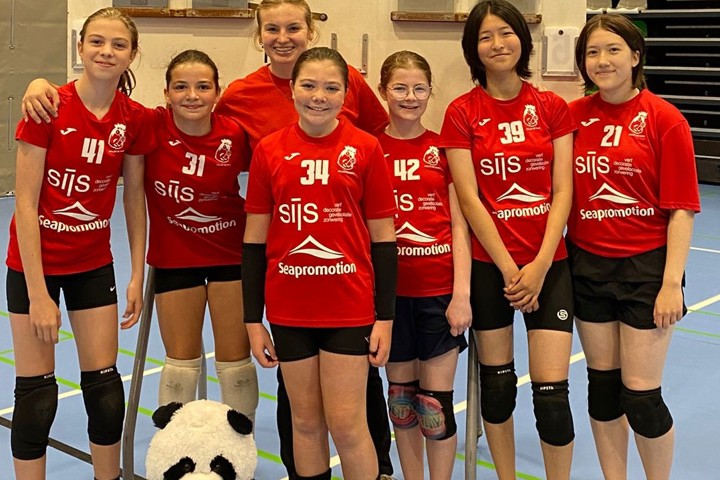 U13 MEISJES WMU13N3 RH